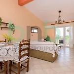 Harmony Hideaway Dikella