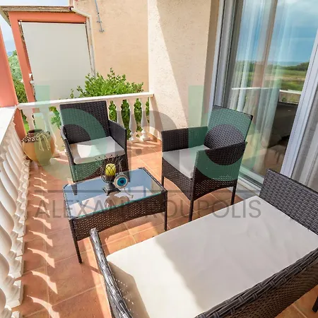 Harmony Hideaway Dikella